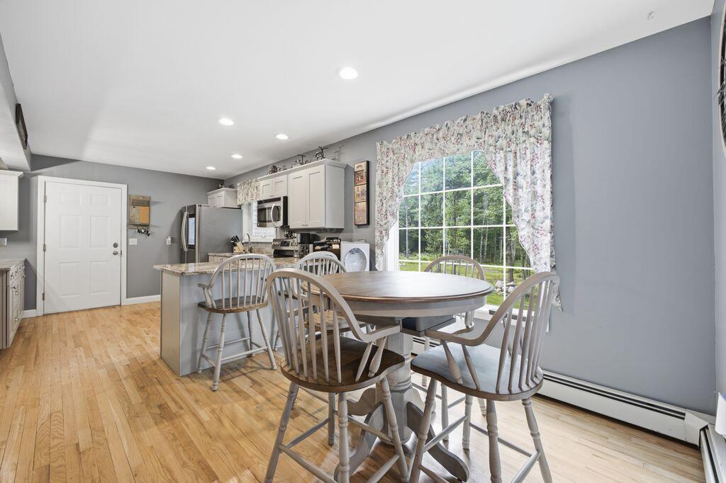 147 Spiller Hill Road Raymond, ME 04071 - Photo 13 of 44 13__V5A7823