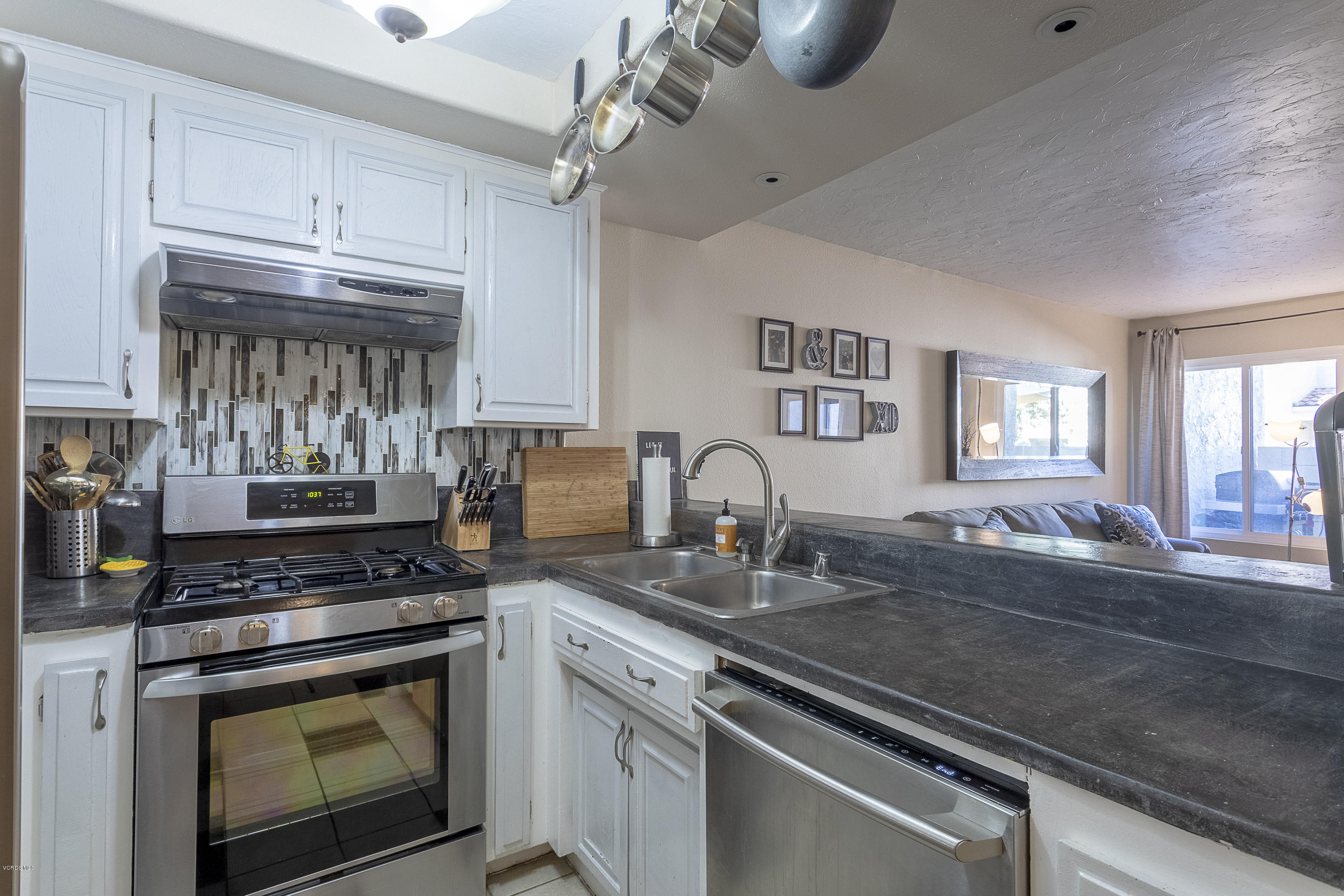 1898 Stow Street Simi Valley, CA 93063 - Photo 6 of 20 Kitchen