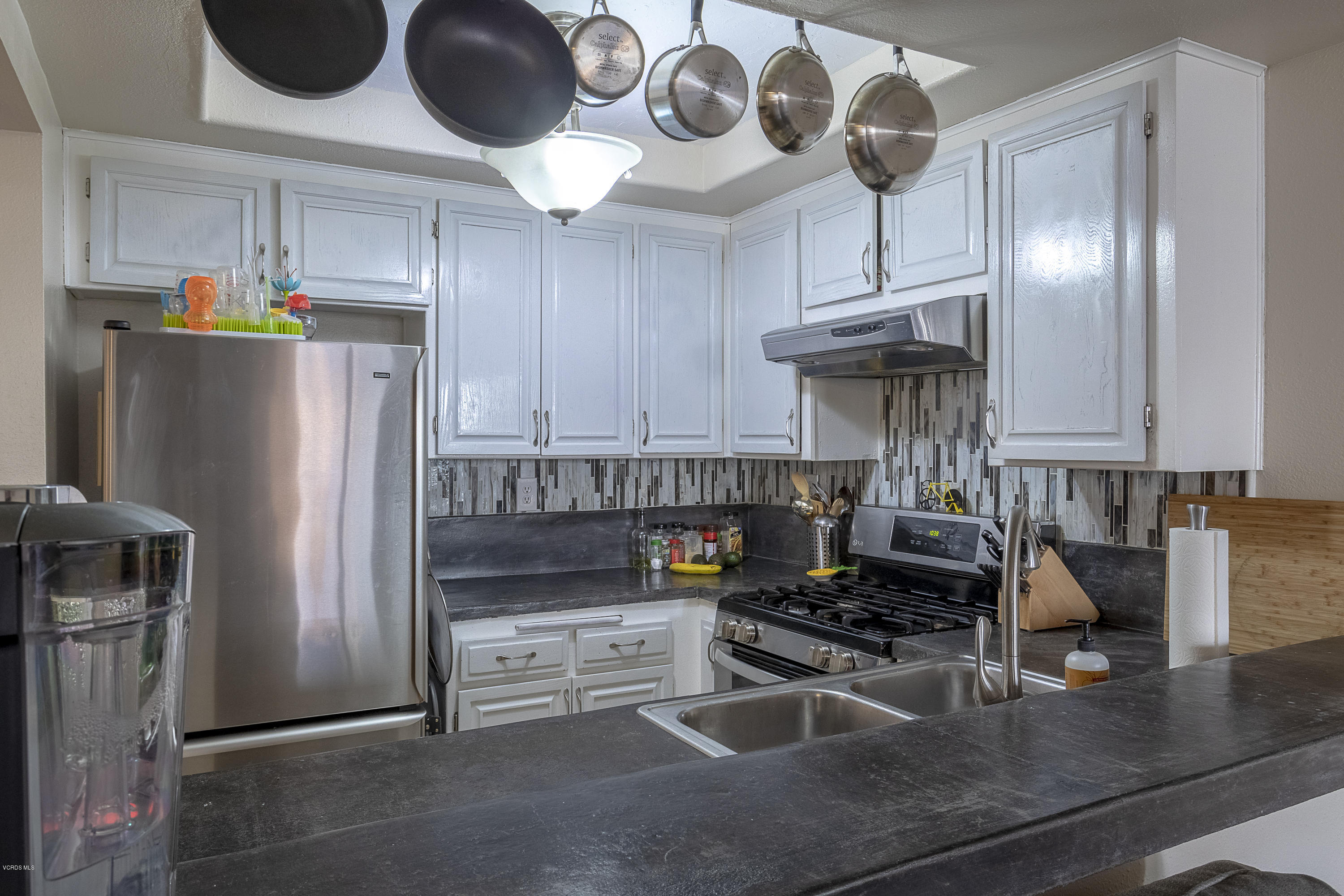 1898 Stow Street Simi Valley, CA 93063 - Photo 8 of 20 Kitchen