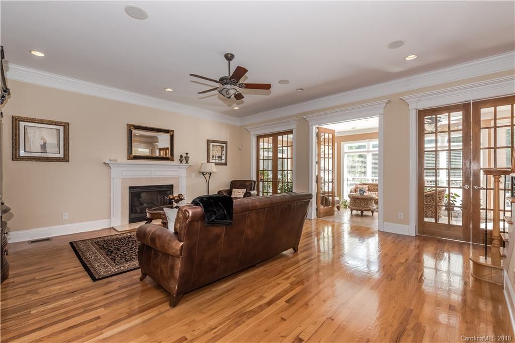 8502 Getalong Road Charlotte, NC 28213 - Photo 8 of 33 Gallery Image 8