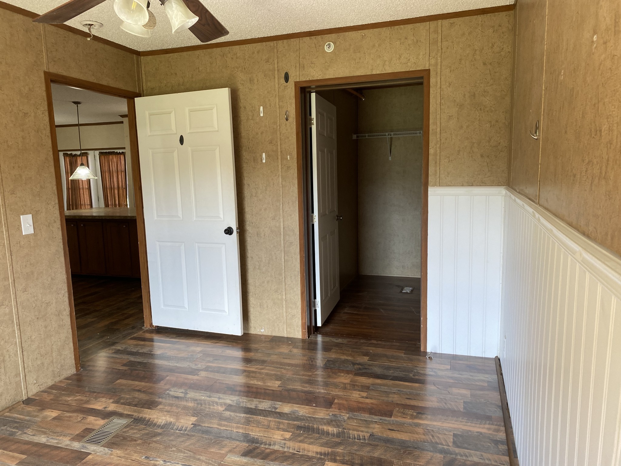 5202 Doss Road Springfield, TN 37172 - Photo 24 of 33 a view of a hallway with wooden floor and staircase
