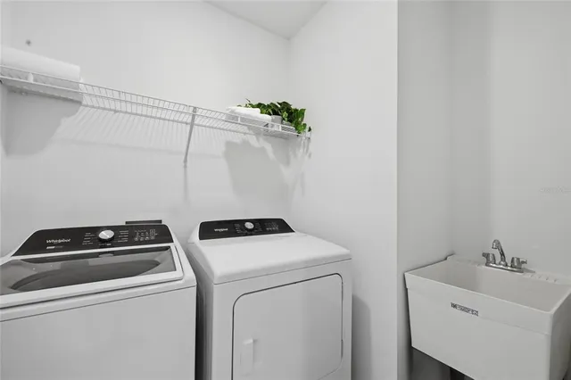 $460,000 | 6516 Silverstar Drive, Sarasota, FL 34240