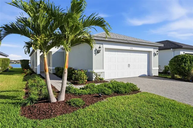 $460,000 | 6516 Silverstar Drive, Sarasota, FL 34240