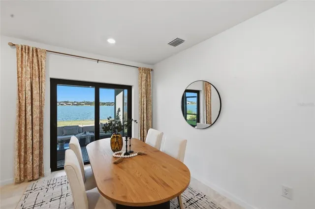 $460,000 | 6516 Silverstar Drive, Sarasota, FL 34240