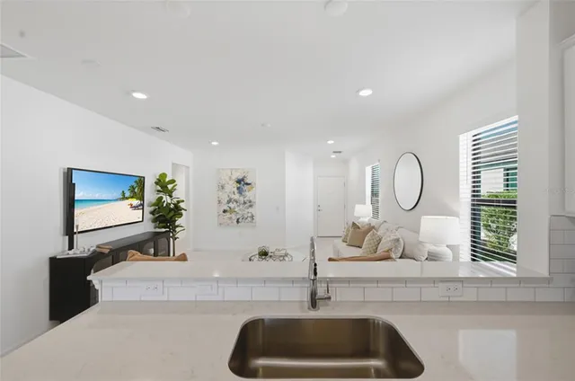 $460,000 | 6516 Silverstar Drive, Sarasota, FL 34240