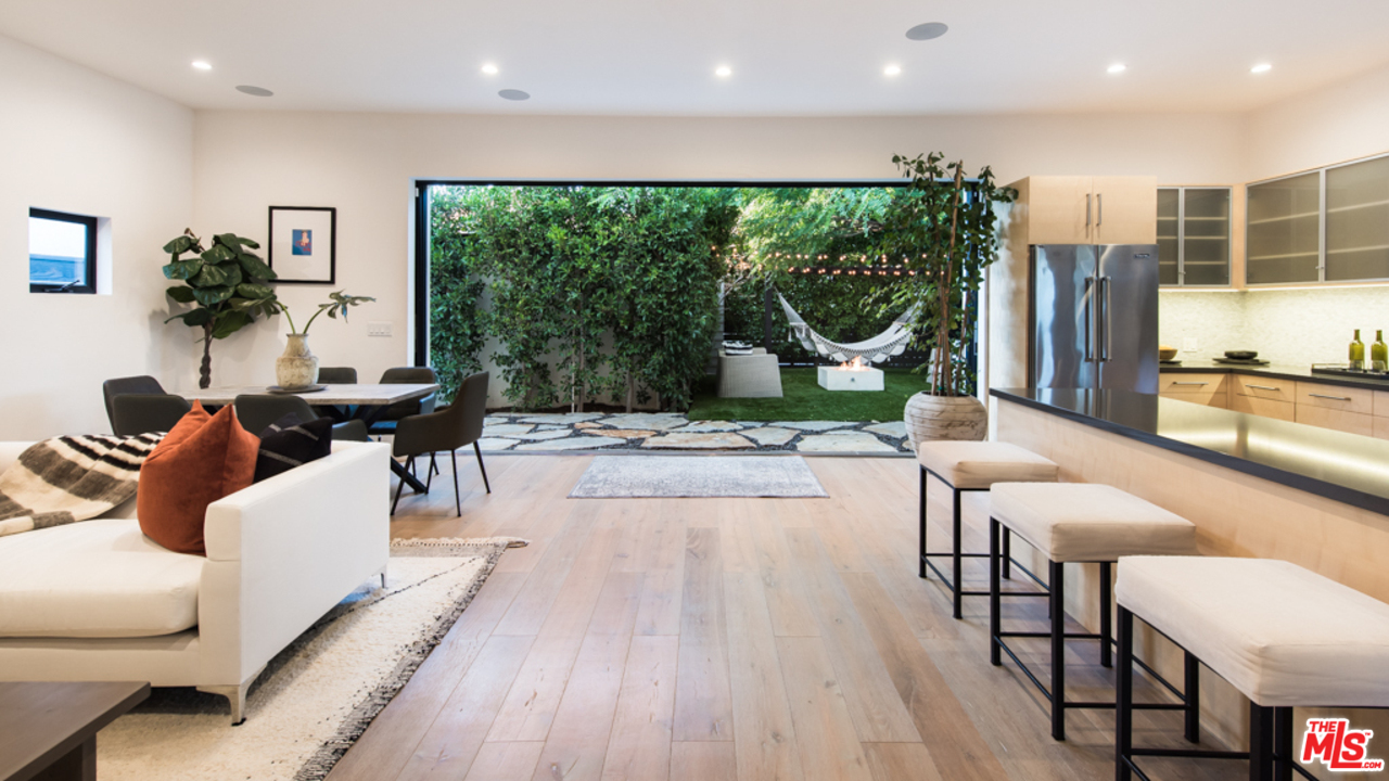 343 28th Avenue Venice, CA 90291 - Photo 12 of 26