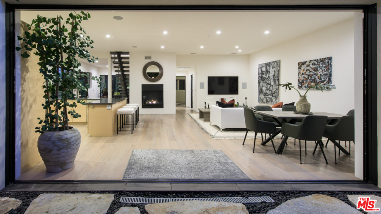 343 28th Avenue Venice, CA 90291 - Photo 13 of 26