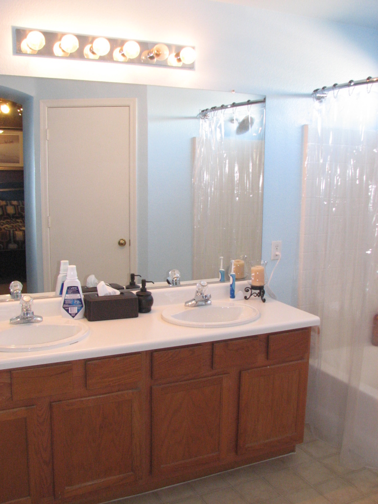 5032 West Tonto Road Glendale, AZ 85308 - Photo 17 of 28 17 Master Bathroom