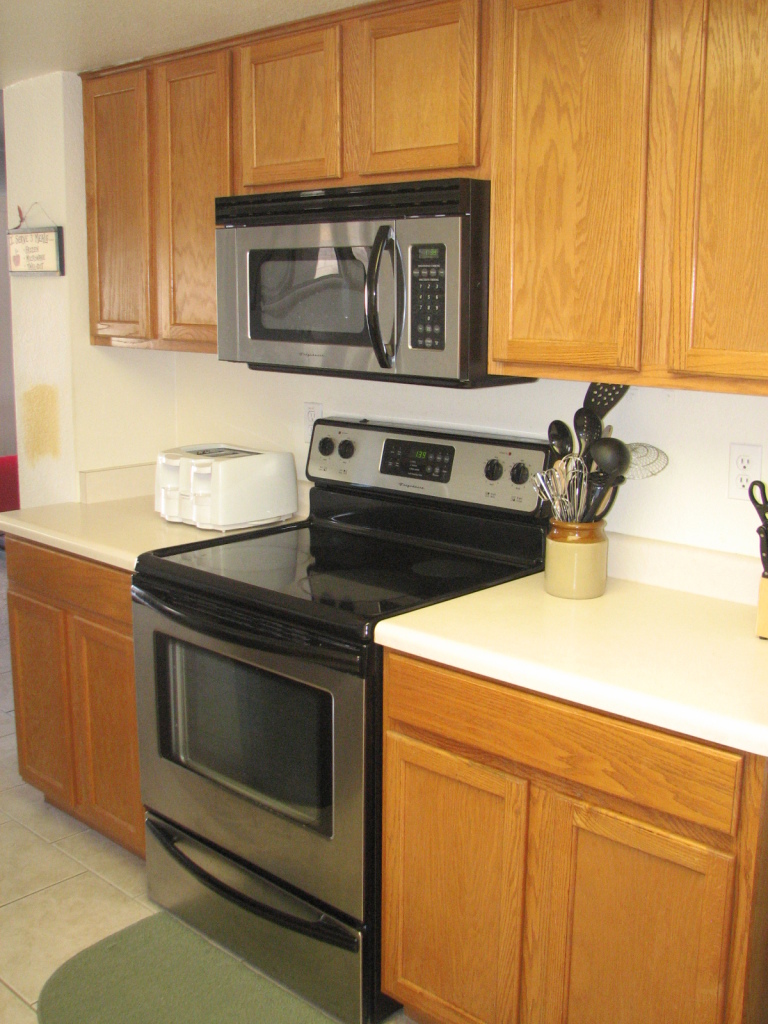 5032 West Tonto Road Glendale, AZ 85308 - Photo 8 of 28 8 Kitchen