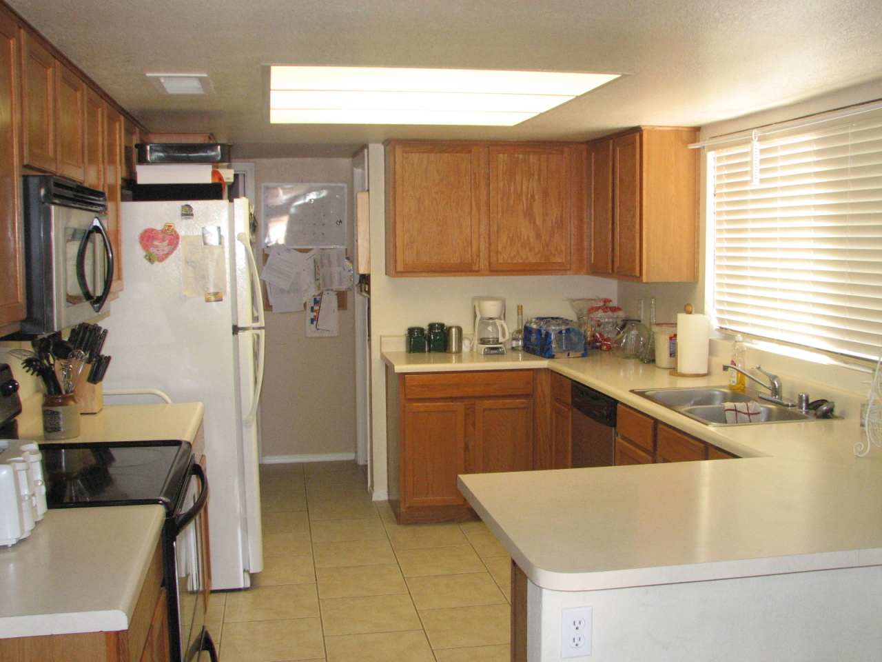 5032 West Tonto Road Glendale, AZ 85308 - Photo 10 of 28 10 Kitchen
