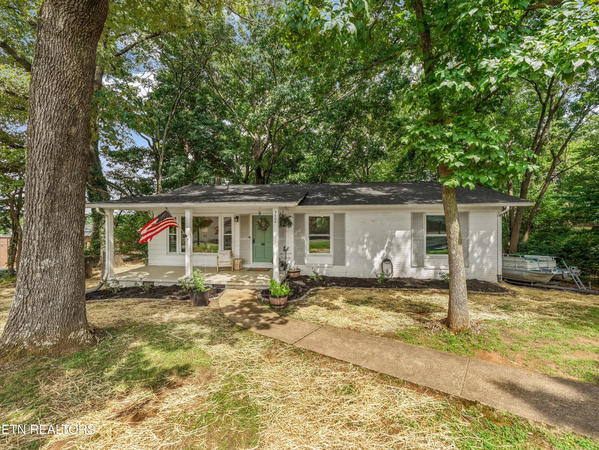 3604 Sisk Road Northwest Knoxville, TN 37921 - Photo 1 of 40 Gallery Image 1
