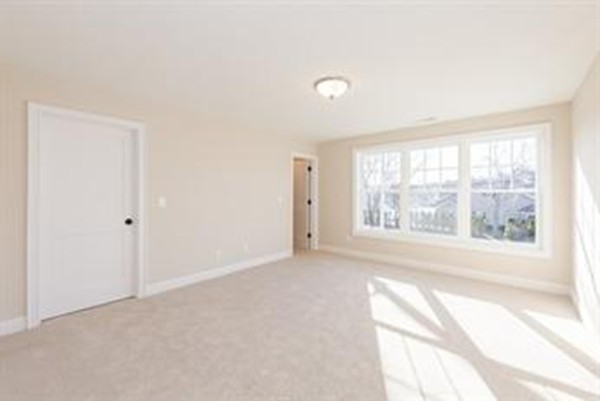 169 Beach Road, Unit PORTSMOUTH Salisbury, MA 01952 - Photo 8 of 21 Gallery Image 8