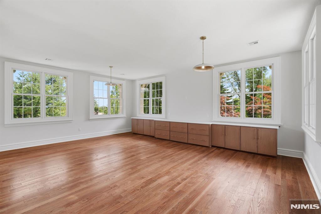 207 Union Street Montclair, NJ 07042 - Photo 33 of 48