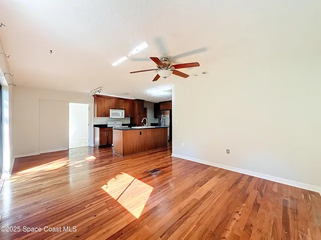 $2,200 | 640 Casa Grande Drive, Melbourne, FL 32940