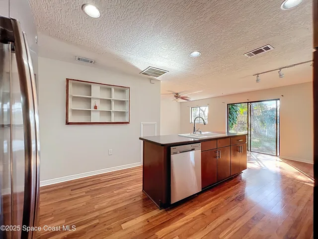 $2,200 | 640 Casa Grande Drive, Melbourne, FL 32940