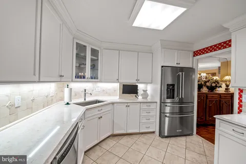 $425,000 | 111 Hamlet Hill Road, Unit 205, Baltimore, MD 21210