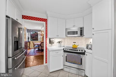 $425,000 | 111 Hamlet Hill Road, Unit 205, Baltimore, MD 21210