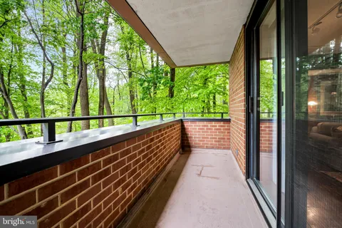 $425,000 | 111 Hamlet Hill Road, Unit 205, Baltimore, MD 21210