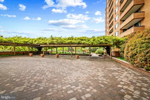 $425,000 | 111 Hamlet Hill Road, Unit 205, Baltimore, MD 21210