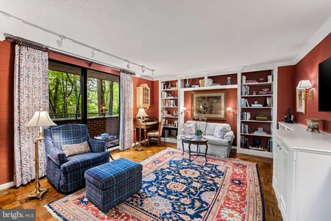 $425,000 | 111 Hamlet Hill Road, Unit 205, Baltimore, MD 21210