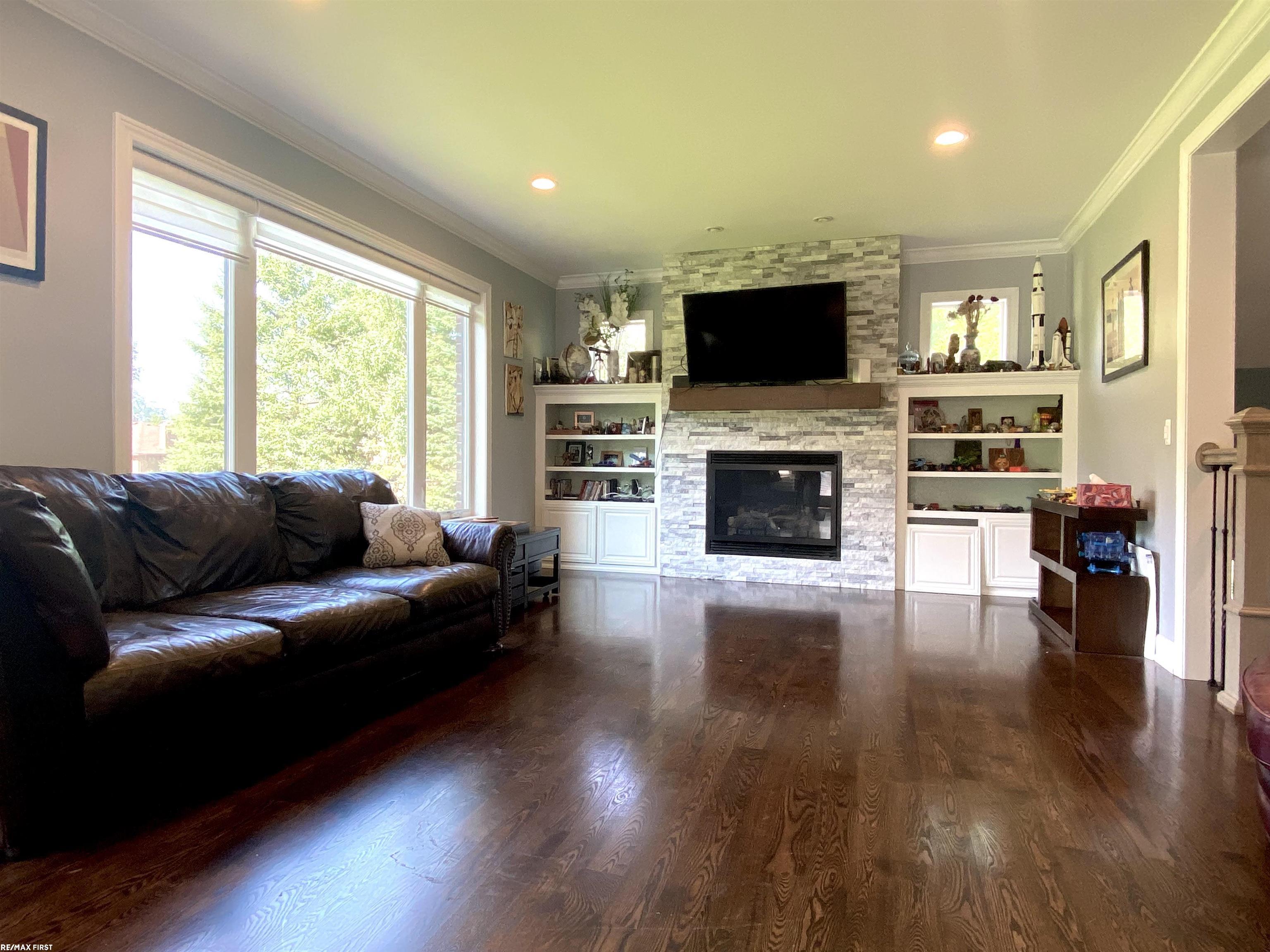 850 South Boulevard Rochester, MI 48307 - Photo 27 of 51