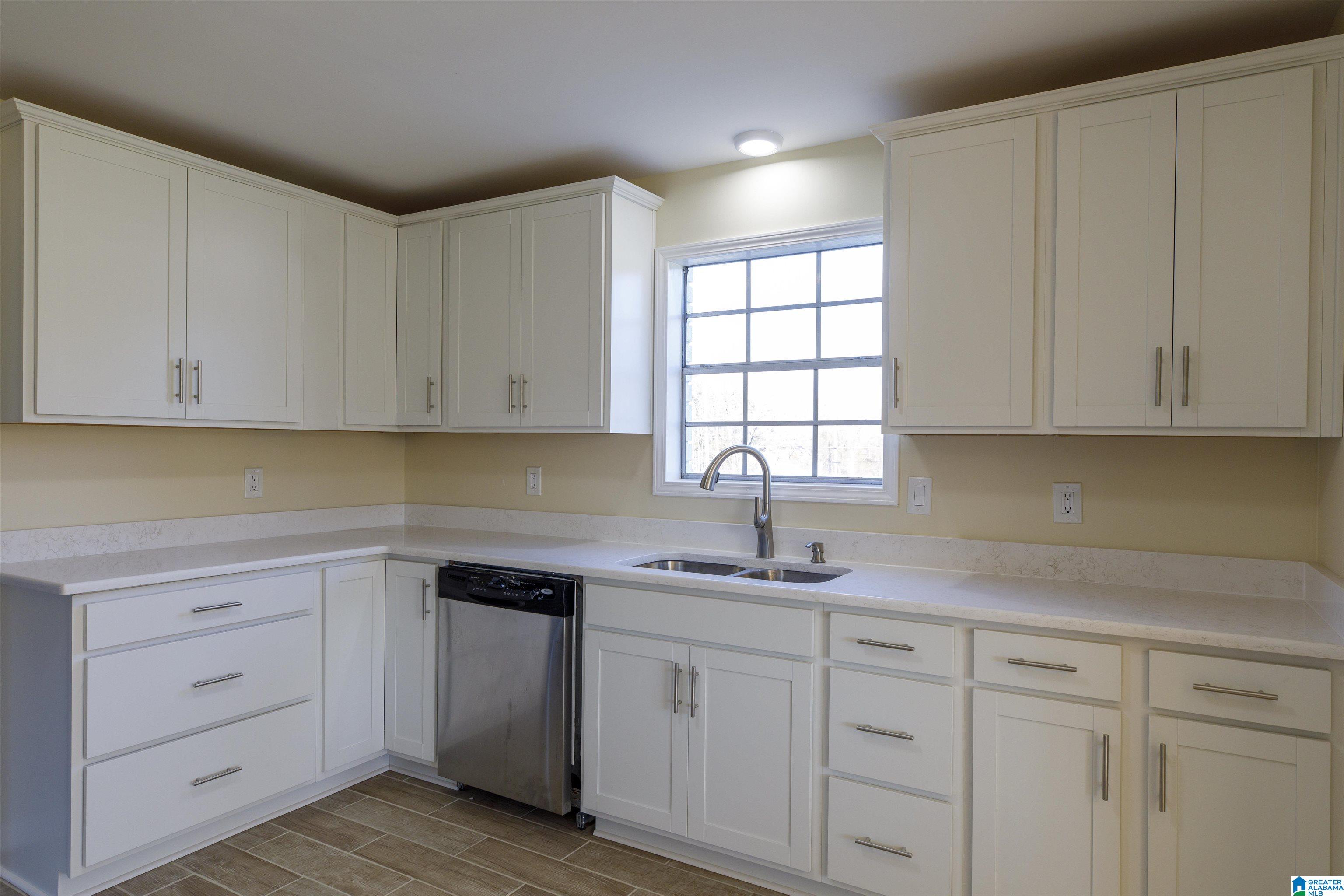 121 9th Street Pleasant Grove, AL 35127 - Photo 7 of 19