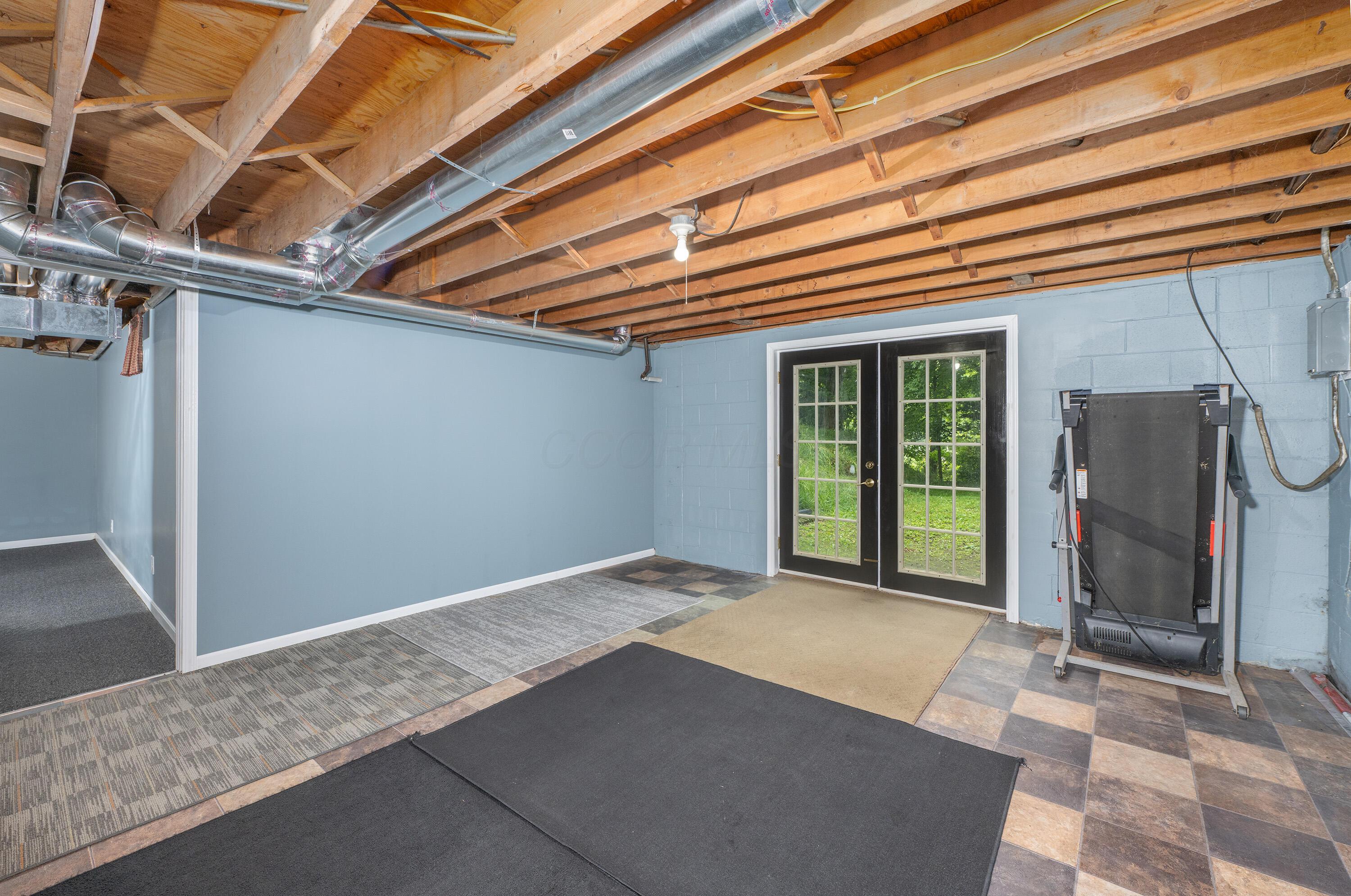 15571 Glen Road Mount Vernon, OH 43050 - Photo 20 of 43 15571Glen_22