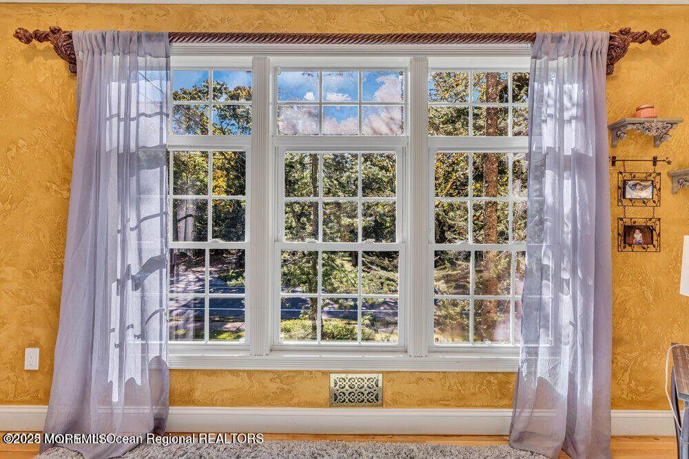 541 Frank Applegate Road Jackson, NJ 08527 - Photo 12 of 49 20221027005525818627000000-o