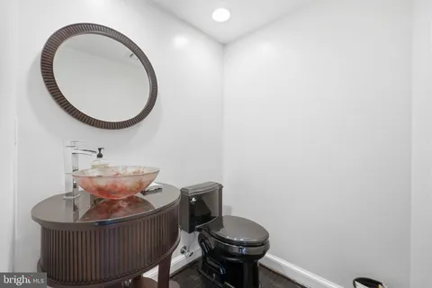 $1,469,000 | 6610 Madison McLean Drive, McLean, VA 22101