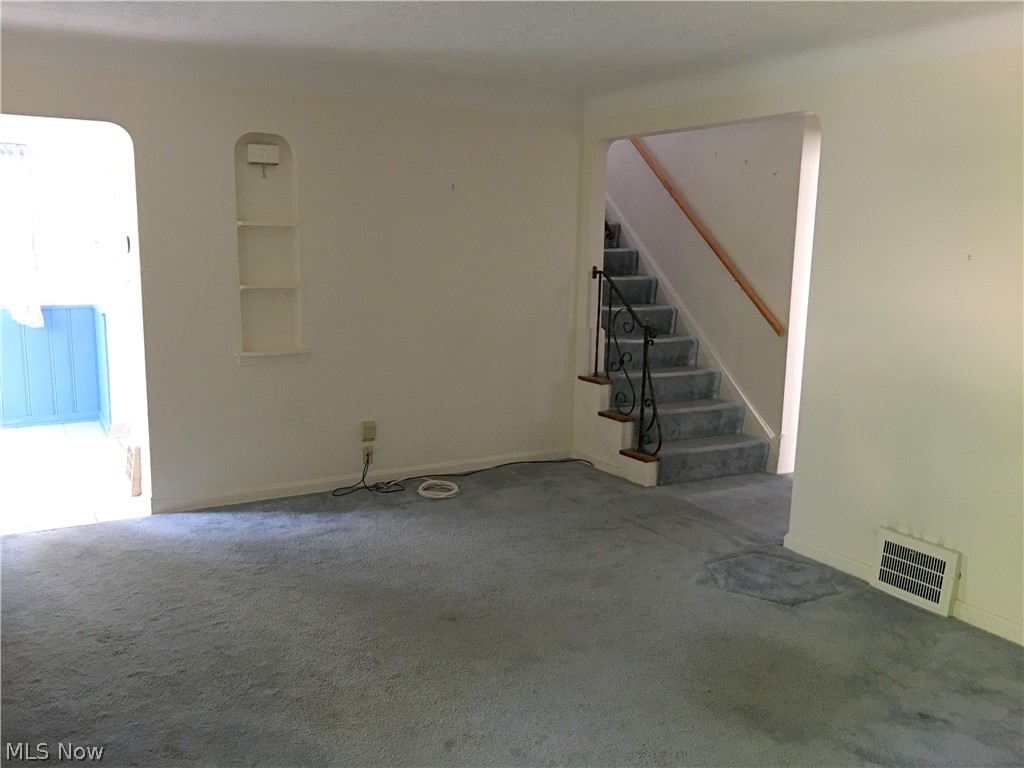 4856 Westbourne Road Cleveland, OH 44124 - Photo 6 of 27