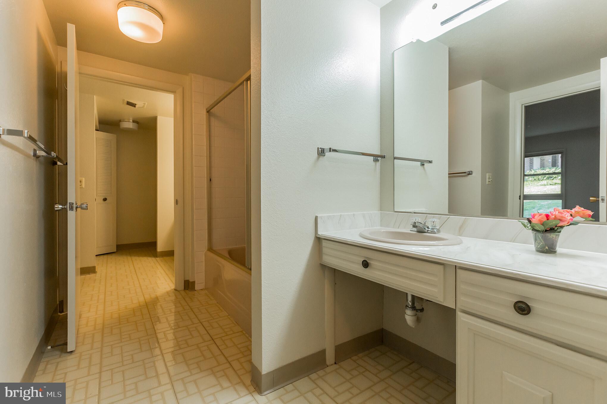 3340 Gleneagles Drive, Unit 691D Silver Spring, MD 20906 - Photo 13 of 22