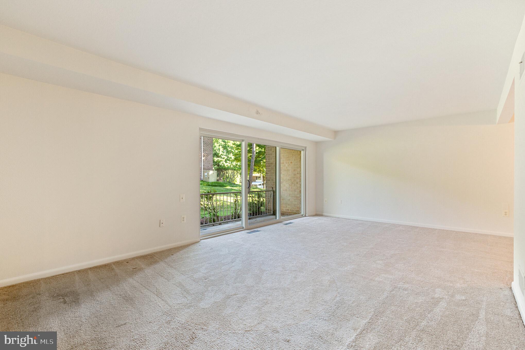 3340 Gleneagles Drive, Unit 691D Silver Spring, MD 20906 - Photo 14 of 22 Living Room