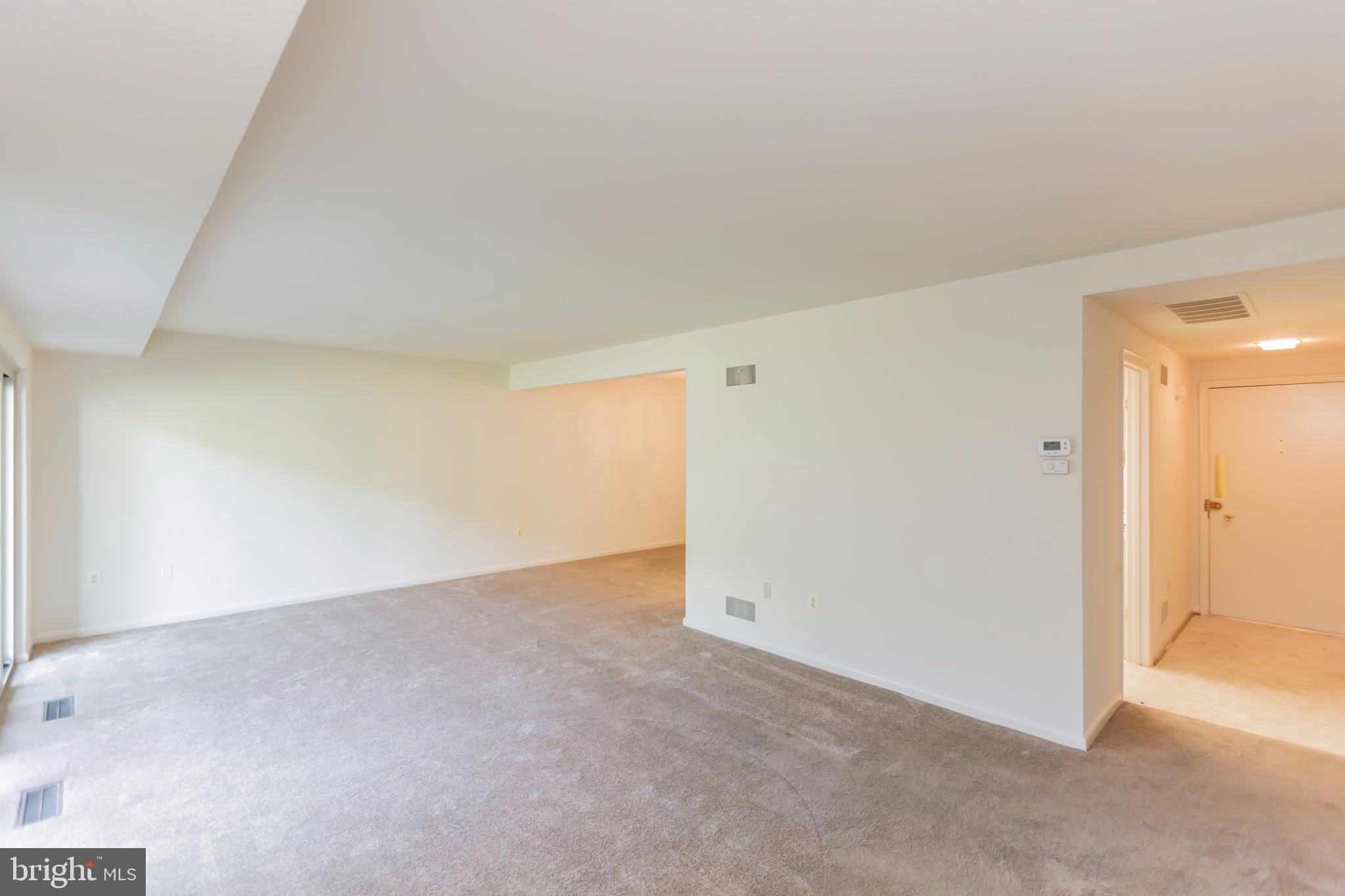 3340 Gleneagles Drive, Unit 691D Silver Spring, MD 20906 - Photo 6 of 22 Living Room