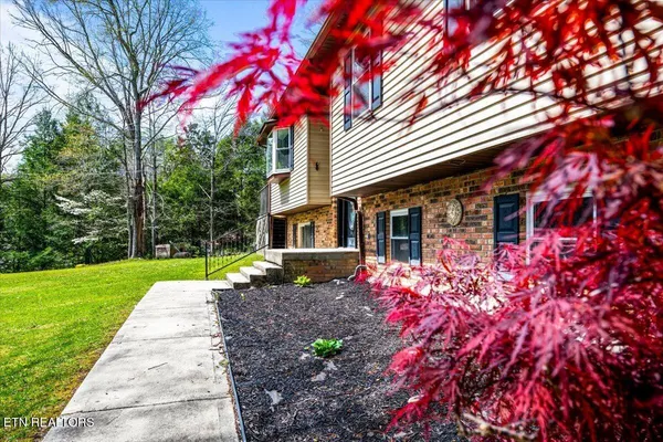 $320,000 | 384 HC Smith Drive, Oneida, TN 37841
