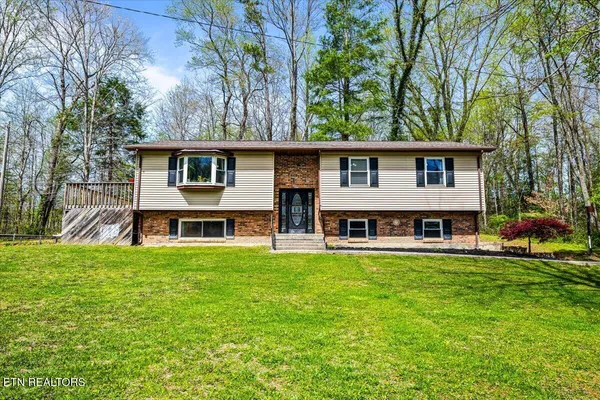 $320,000 | 384 HC Smith Drive, Oneida, TN 37841
