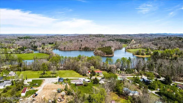 $320,000 | 384 HC Smith Drive, Oneida, TN 37841