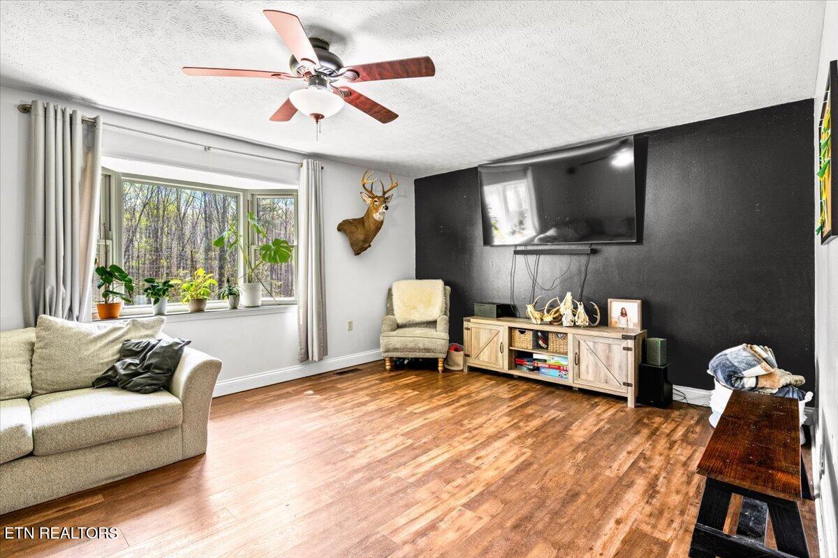 384 HC Smith Drive Oneida, TN 37841 - Photo 10 of 47 10-384 HC Smith Dr