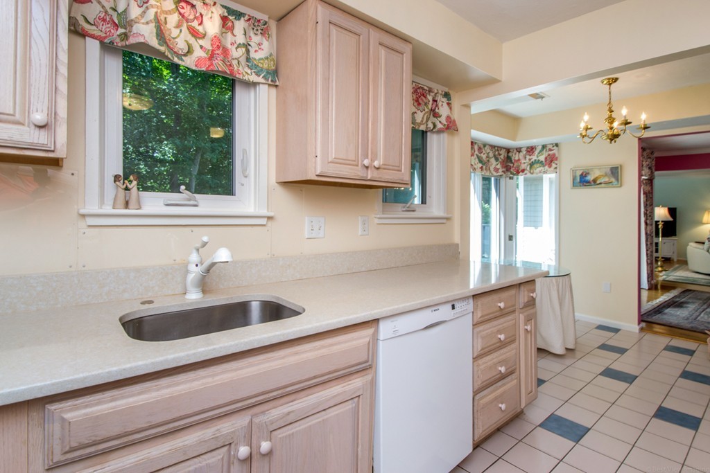5 Quisset Brook Road, Unit 5 Milton, MA 02186 - Photo 10 of 21 Gallery Image 10