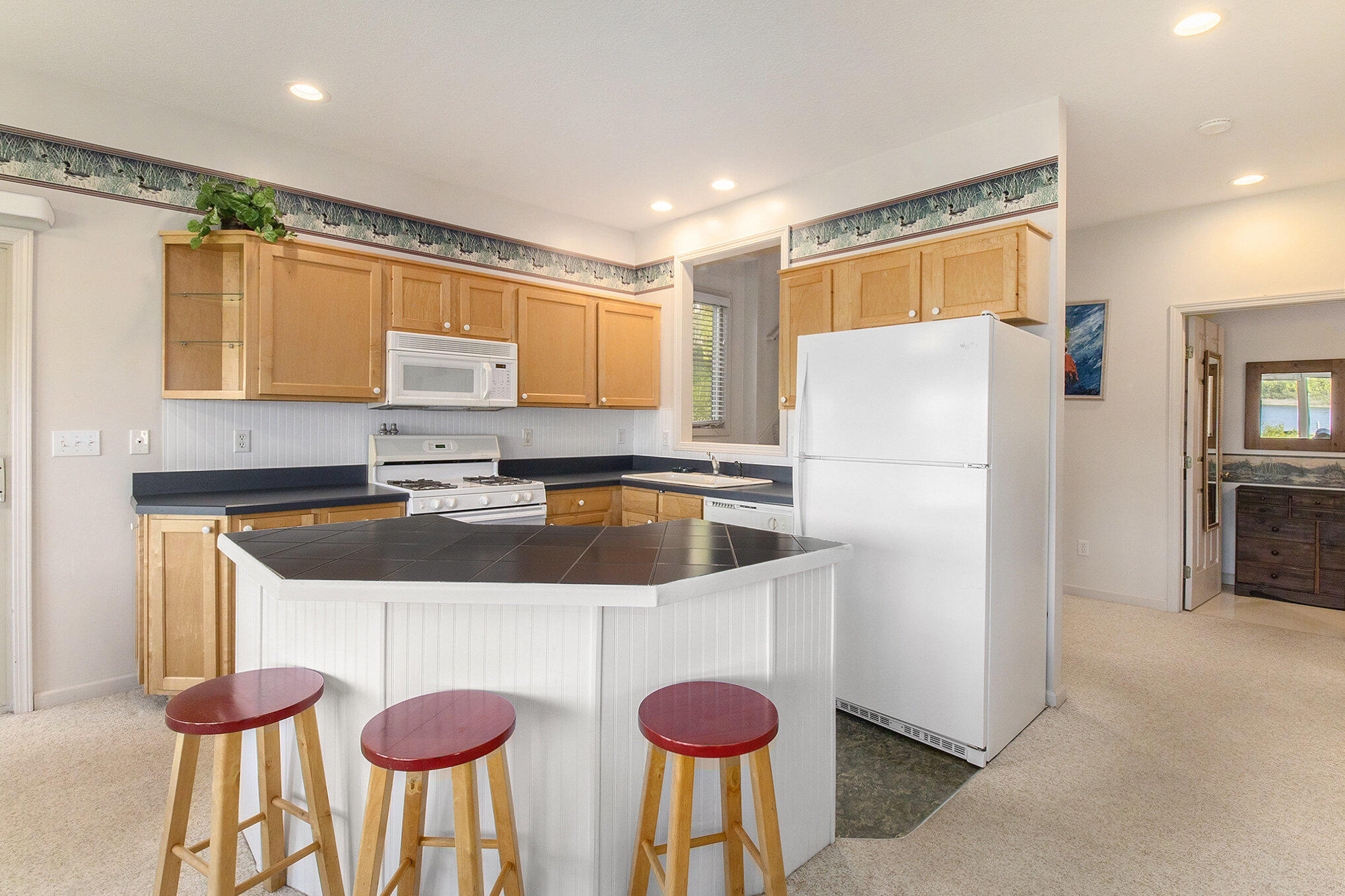 9458 Edwin Markham Road Brooklyn, MI 49230 - Photo 9 of 37 Kitchen
