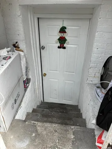 $1,495,000 | 120 Kingsland Avenue | East Williamsburg