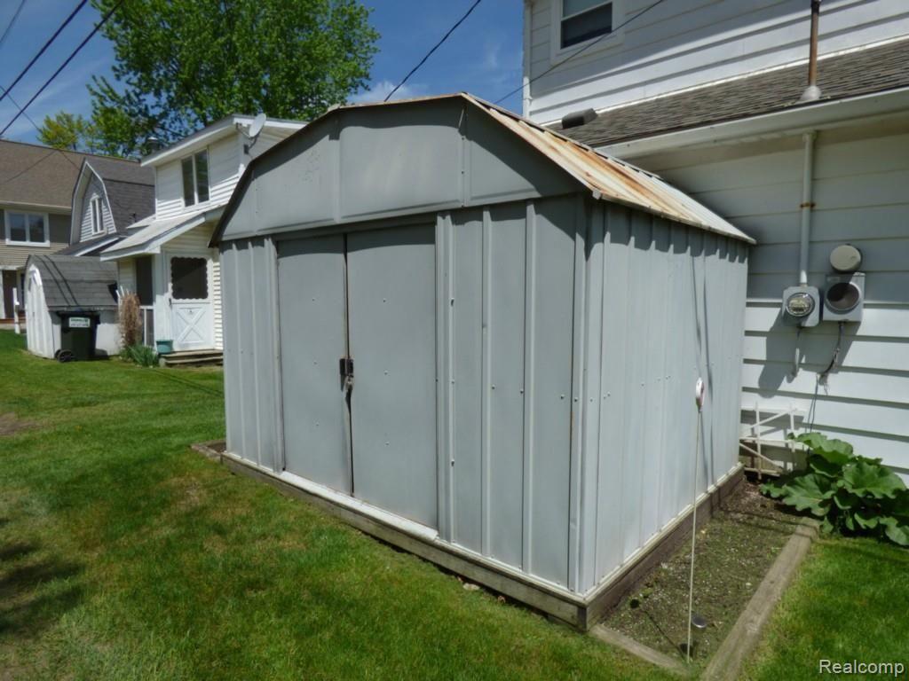 9352 Dexter-Pinckney Road Pinckney, MI 48169 - Photo 23 of 27 22 SHED.jpg