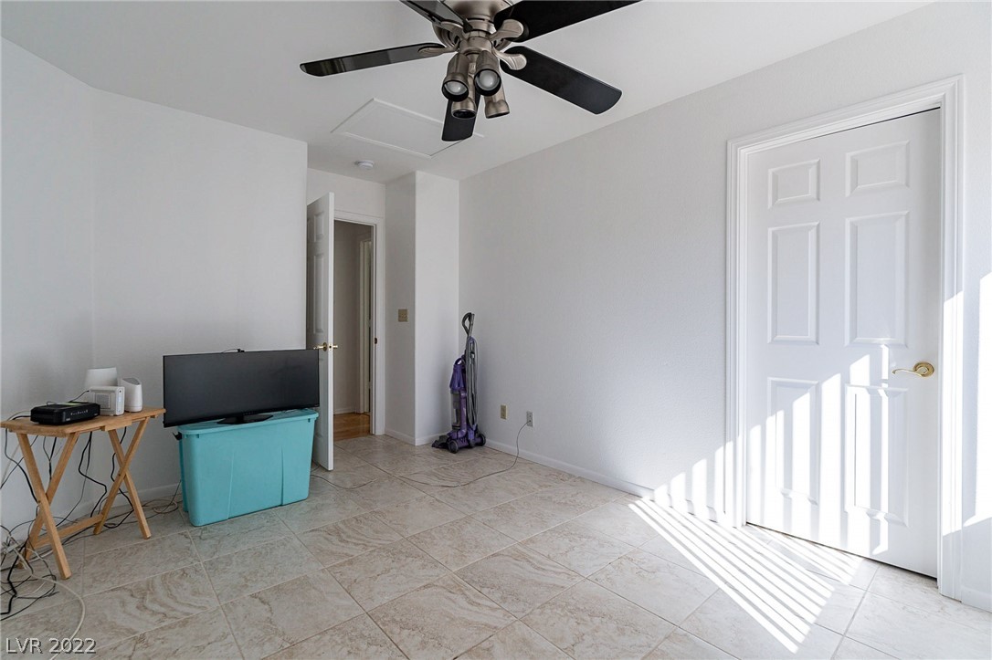 265 Via Malorca Street Henderson, NV 89074 - Photo 43 of 87