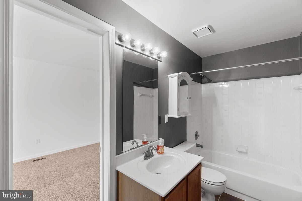2034 Putnam Road Baltimore, MD 21227 - Photo 22 of 47