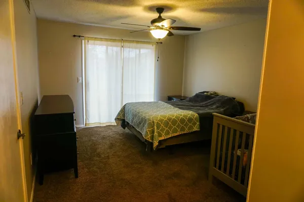 $164,000 | 626 North Oak Forest Lane, Derby, KS 67037