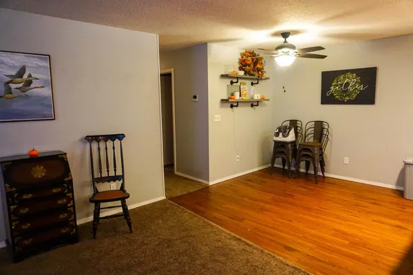 $164,000 | 626 North Oak Forest Lane, Derby, KS 67037