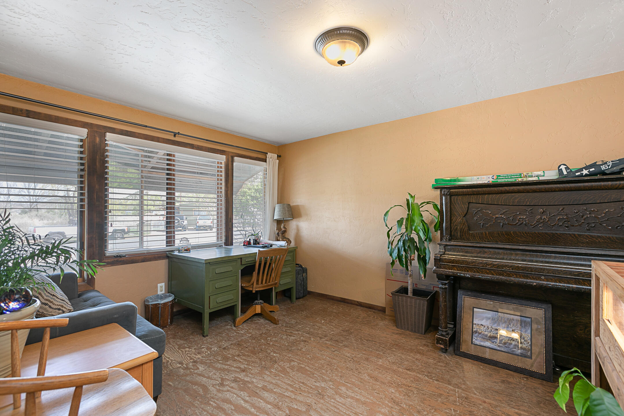 951 South Rimrock Road Prineville, OR 97754 - Photo 8 of 24 2021_04_29_951_sw_rimrock-7