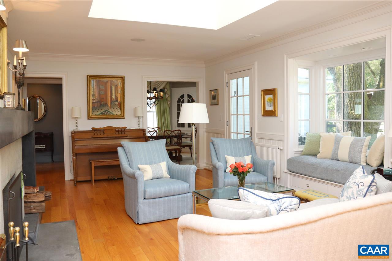 16 Canterbury Road Charlottesville, VA 22903 - Photo 12 of 37 a living room with furniture and a large window