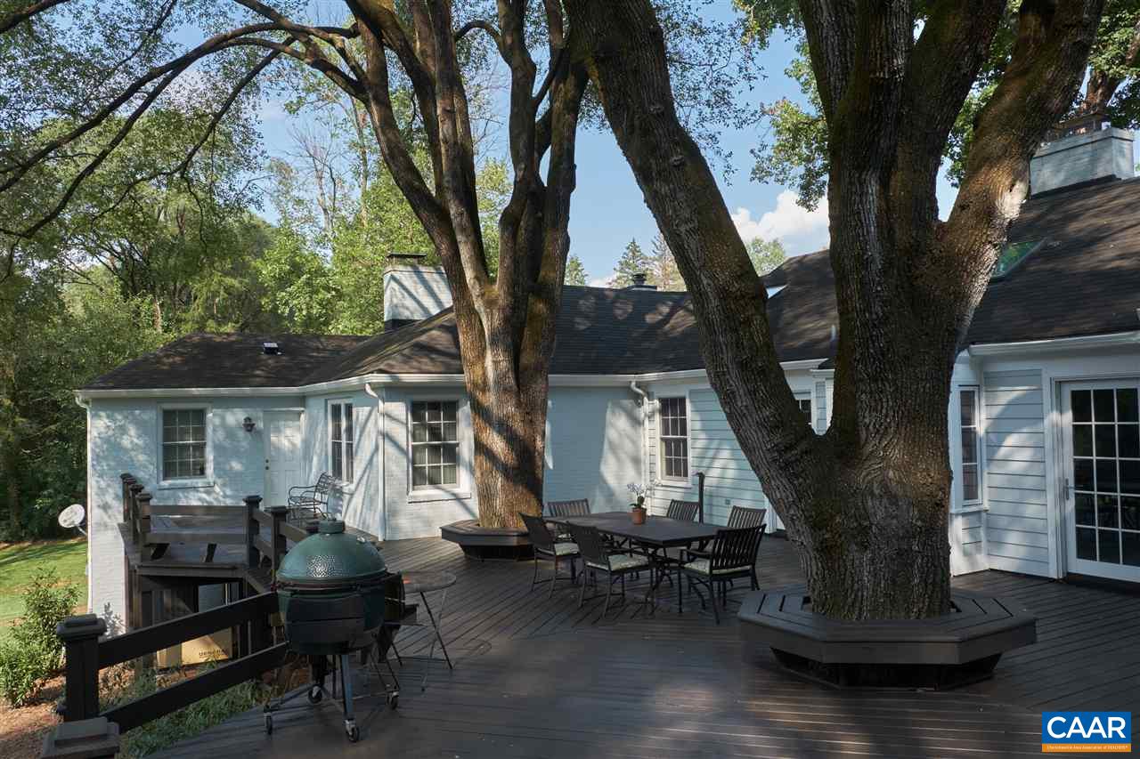16 Canterbury Road Charlottesville, VA 22903 - Photo 6 of 37 a view of a house with backyard and sitting area
