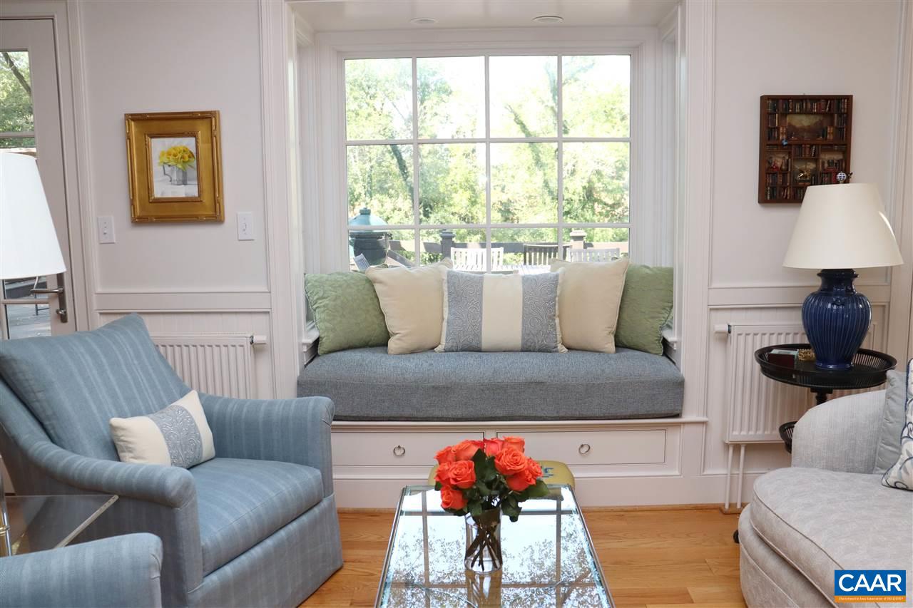 16 Canterbury Road Charlottesville, VA 22903 - Photo 10 of 37 a living room with furniture and a window