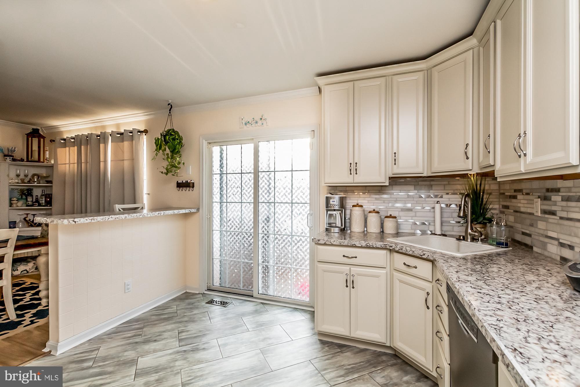 706 Carrollwood Road Baltimore, MD 21220 - Photo 12 of 40 Kitchen